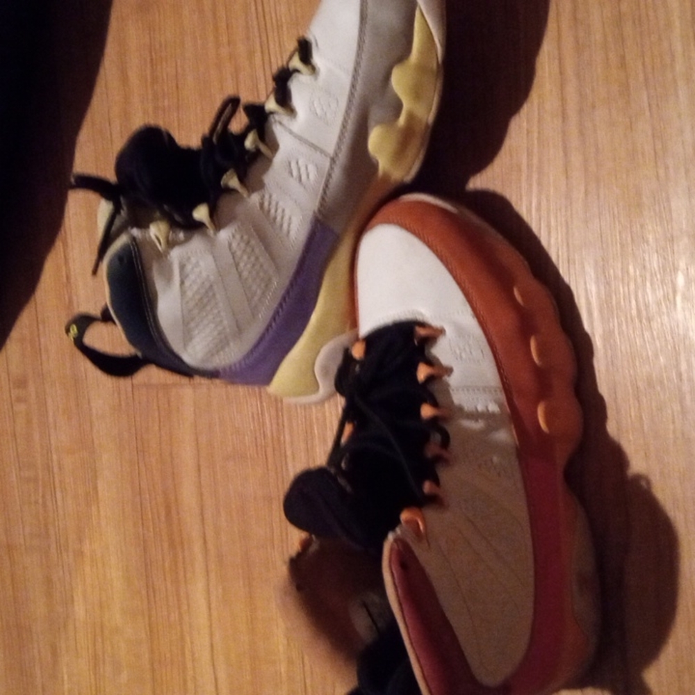 Shoes - Picture 2 of 2